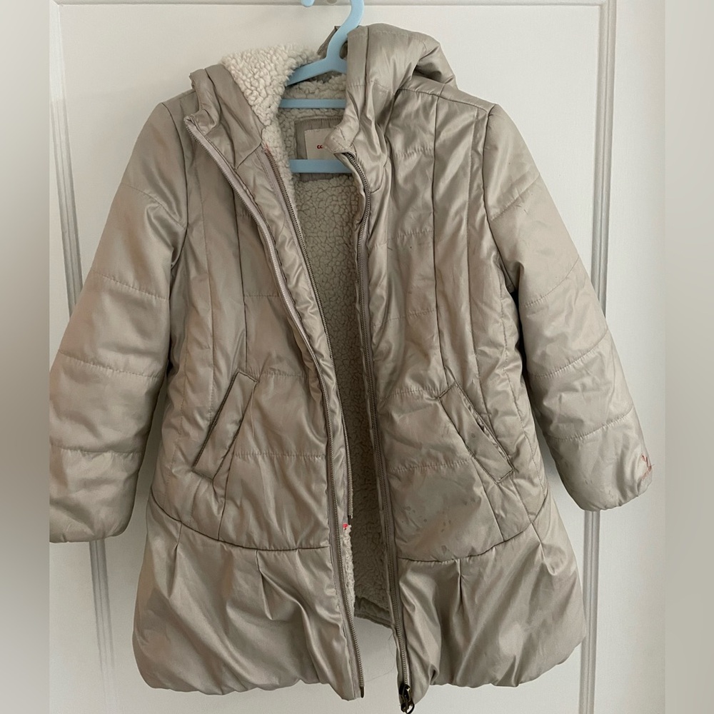 Girl winter coat 
Cozy jacket for this cold weather